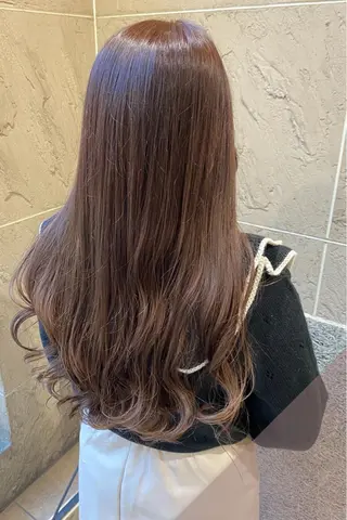 ロング カラー 菊地 紗矢のヘアスタイル