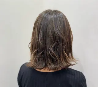 カラー 片野 友椰のヘアスタイル