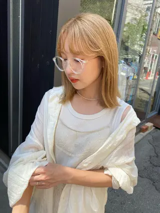 ミディアム カラー パーマ ヘアアレンジ ネイル マツエク・マツパ umu.［韓国ヘア /ダウンパーマ］のヘアスタイル