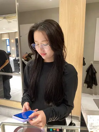 ロング カラー 艶髪/ダークトーン 🩶丸山日向のヘアスタイル