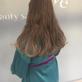 ロング カラー 江原 彩華のヘアスタイル