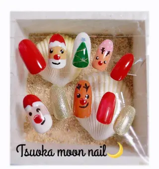 ネイル 🌙都岡 ムーンネイルのネイルデザイン