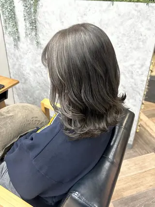 カラー 🎠🤍minami ブリーチ🤍🎠のヘアスタイル