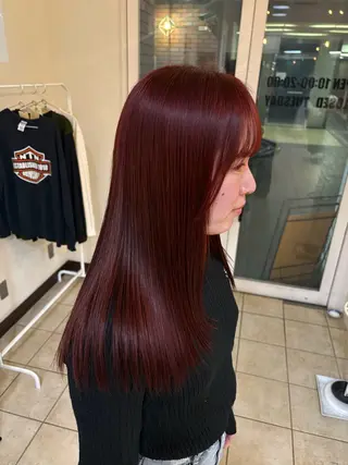 セミロング カラー スズキ ユウナのヘアスタイル