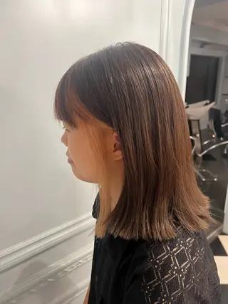 ミディアム ORIKA所属・岡崎 睦のヘアスタイル