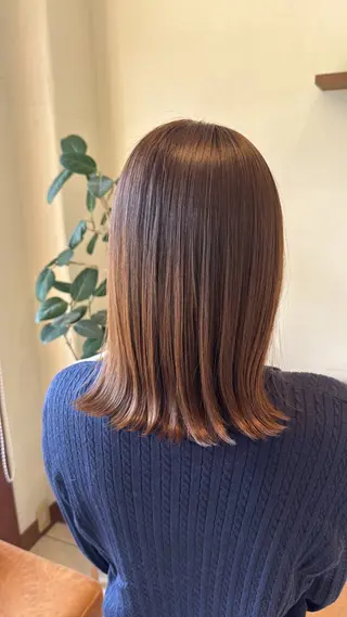 ミディアム カラー 🍒暖色艶カラー🍓 透明感カラー🪼🩵のヘアスタイル