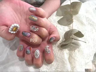 ショート m kaori𓃟のネイルデザイン