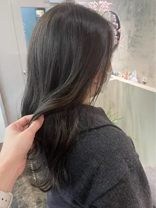 セミロング 西山 紗耶香🪽 透明感カラー/ボブのヘアスタイル