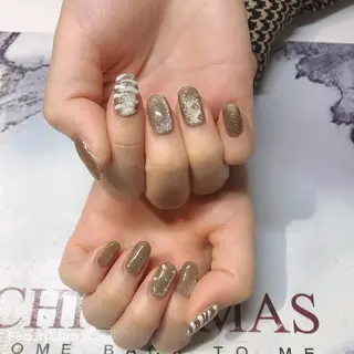 ネイル Guarendo錦糸町店所属・ガレンドウ 白澤 愛子のネイルデザイン