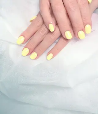 ネイル pink ladyサロン所属・べ にのネイルデザイン