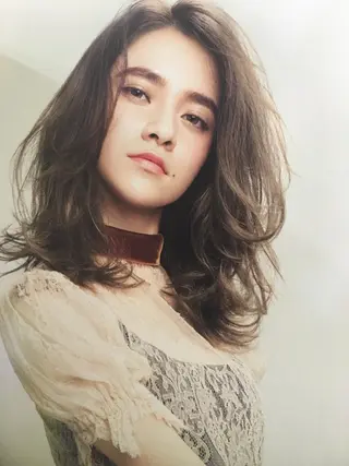 セミロング ricca♪ 反町のヘアスタイル