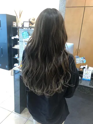 ロング カラー olino 【オリノ】西田辺のヘアスタイル