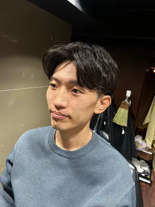 ミディアム 杉原 慶祐のヘアスタイル