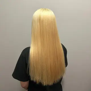 ロング 岡本 妃麗のヘアスタイル