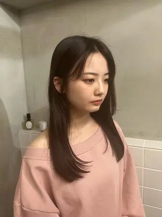 ロング anon Loemのヘアスタイル