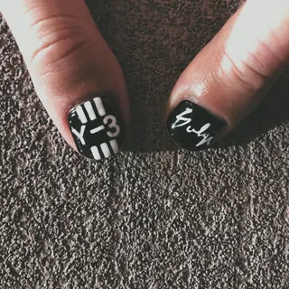 ネイル NEO Beauty Salon所属・𝐍𝐄𝐎 𝐉𝐔𝐑𝐈のネイルデザイン