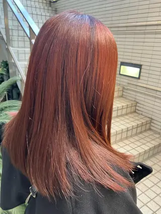 セミロング カラー Doluce所属・岡宮 友紀子のヘアスタイル