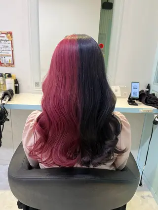 セミロング カラー ブリーチカラー 🩵MIZUKIのヘアスタイル