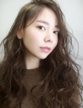 カラー マツエク・マツパ 二度見される艶髪職人 /美髪矯正のプロ木崎のヘアスタイル