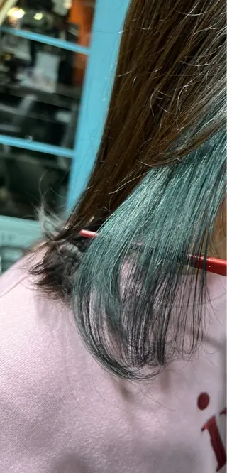 ミディアム カラー moco by doll所属・PON　ハイトーン ショートカット心斎橋のヘアスタイル