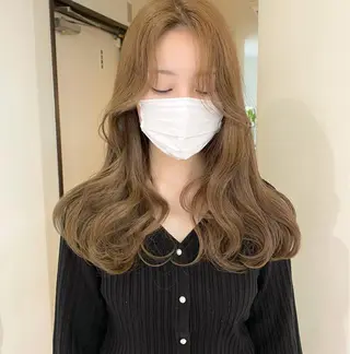 カラー mizuki/ピンク ベージュ.レイヤーのヘアスタイル