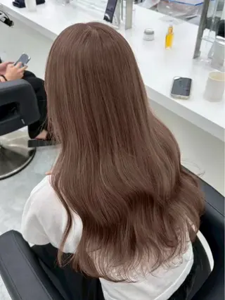 ロング カラー 🖤ハイトーン× レイヤー🖤SARAのヘアスタイル