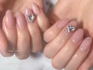 ネイル フィルインネイルサロンMOANIHiroo 恵比寿店所属・NAGAFUCHI HONOKAのネイルデザイン