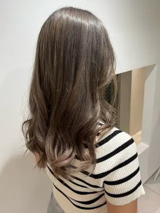 カラー 白石 歩真のヘアスタイル