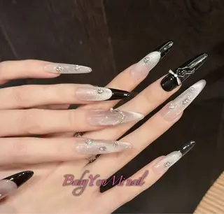 ネイル 相沢 さやかのネイルデザイン