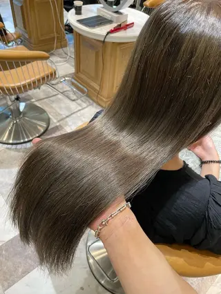 カラー ❤️ブリーチなし💚 ダブルカラー平野実花のヘアスタイル