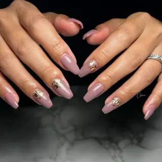 ネイル nailsalon Chérie by Raika所属・nailsalon Chérieのネイルデザイン