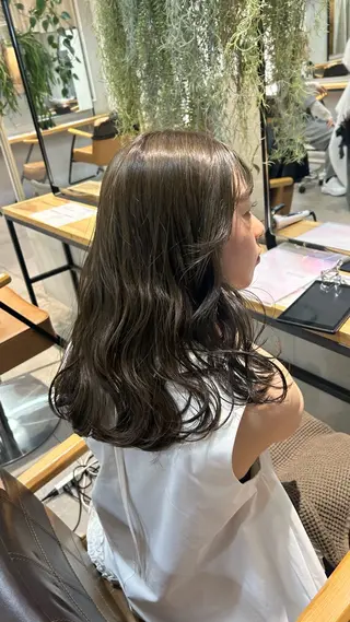 セミロング カラー じゅわっと暖色カラー 🍊Moemiのヘアスタイル