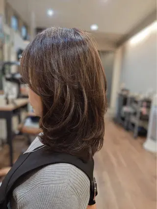 セミロング カラー mio .mu-se 藤ヶ丘のヘアスタイル
