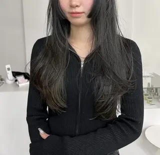 ロング サキ🤍ハイトーン 🩰くびれ巻きヘアのヘアスタイル