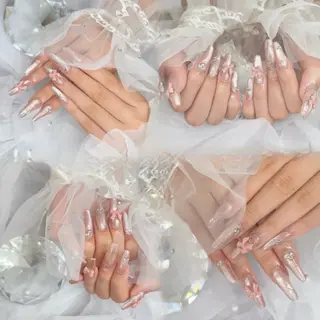 ネイル private salon le'a所属・le'a スタッフのネイルデザイン