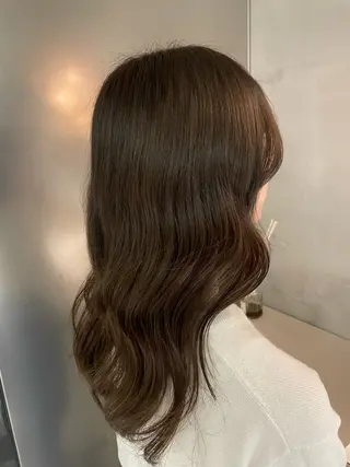 セミロング カラー porto まなみのヘアスタイル