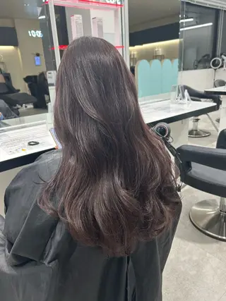 ロング カラー 履歴修正屋さん／ ブロンド／ホワイトのヘアスタイル