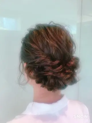 ミディアム パーマ ヘアアレンジ apish aoyama所属・武 愛子の眉毛・アイブロウイメージ