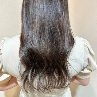ロング カラー 野崎 桃実のヘアスタイル