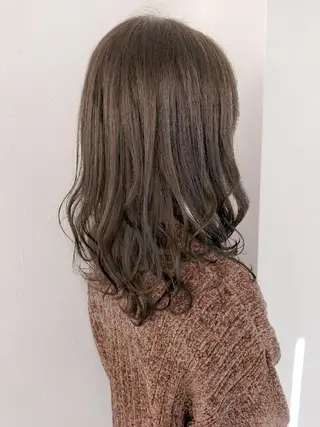 ミディアム カラー デザインカラー髪質 改善Lilithのその他イメージ