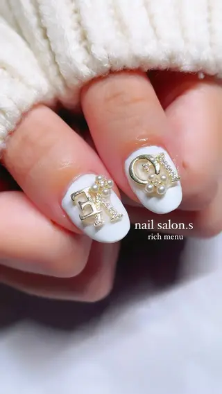 ネイル 関山 志乃のネイルデザイン