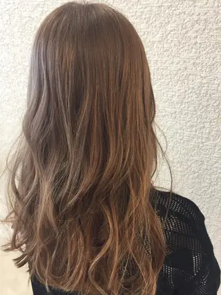 ロング カラー 似合わせ.ﾍｱｾｯﾄ 得意🌹井上美沙のヘアスタイル