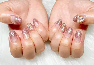 ネイル CROWN プライベートサロンのネイルデザイン