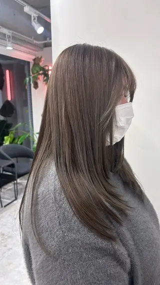 ロング カラー makoto⌇レイヤ ー⌇艶カラー🍒‎のヘアスタイル