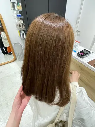 カラー ATENA  六本松所属・末成 紗乃のヘアスタイル
