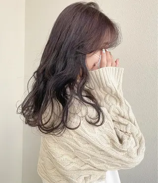 セミロング カラー GiseL アンリのヘアスタイル