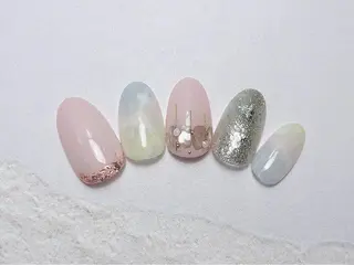 ショート カラー ネイル マツエク・マツパ illum hicariのネイルデザイン