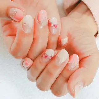 ネイル 柴崎 美幸のネイルデザイン