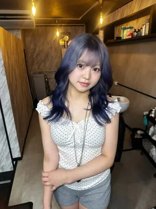 ロング カラー ainya/心斎橋 /ハイトーン/カラーのヘアスタイル