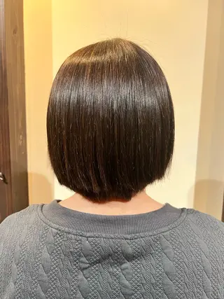 ショート Luster Friends所属・まゆ | 艶カラー | ストレートのヘアスタイル